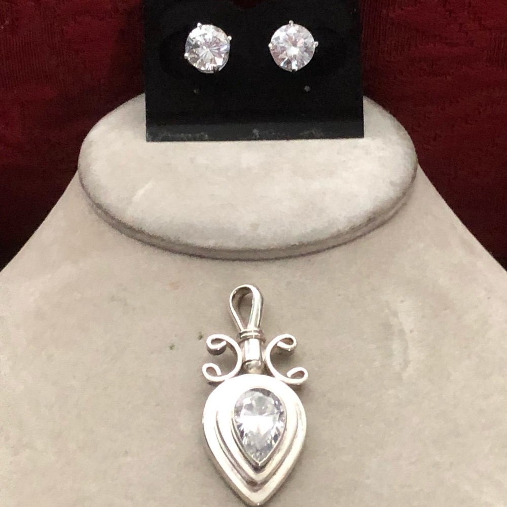 Genuine 925 Sterling Silver & CZ Pendant & Earrings Set - Picture 4 of 6